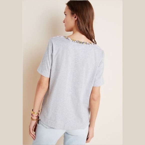 ANTHROPOLOGIE Gray/Purple Mixed Media Floral Top by Tiny, Size M. - Picture 3 of 14